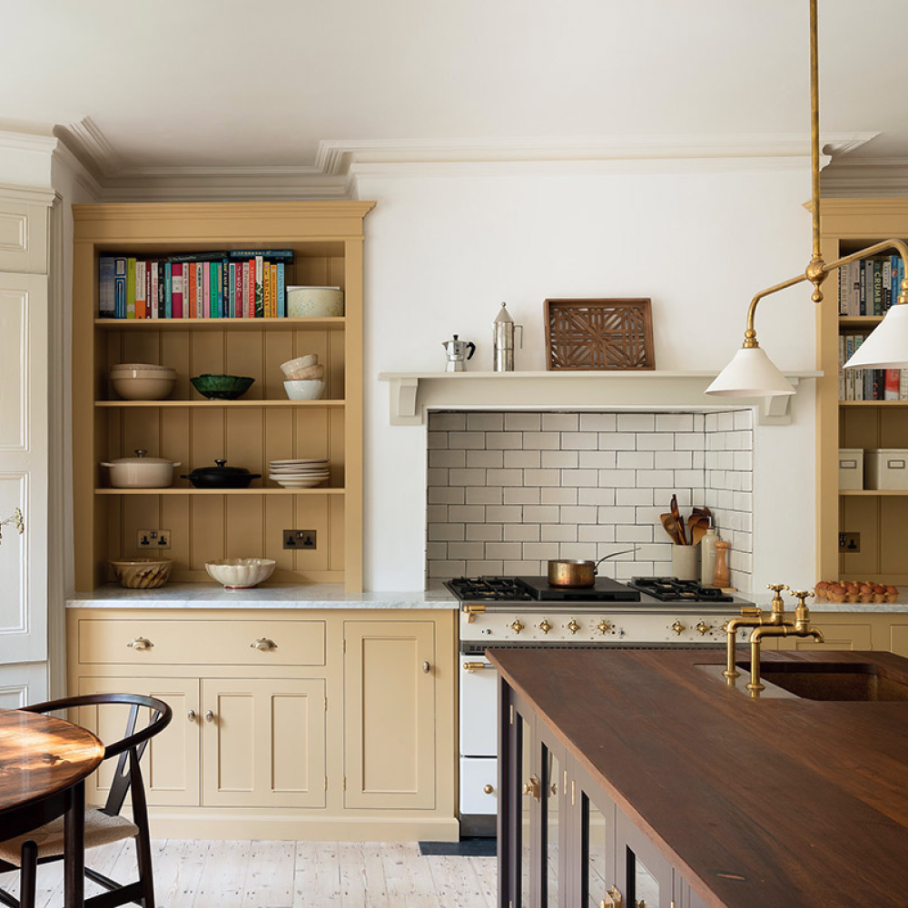 Дизайн інтер'єру кухні в англійському стилі