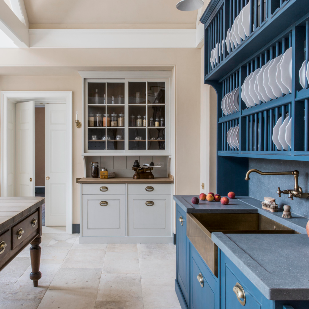 Дизайн-проект інтер'єру кухні в англійському стилі