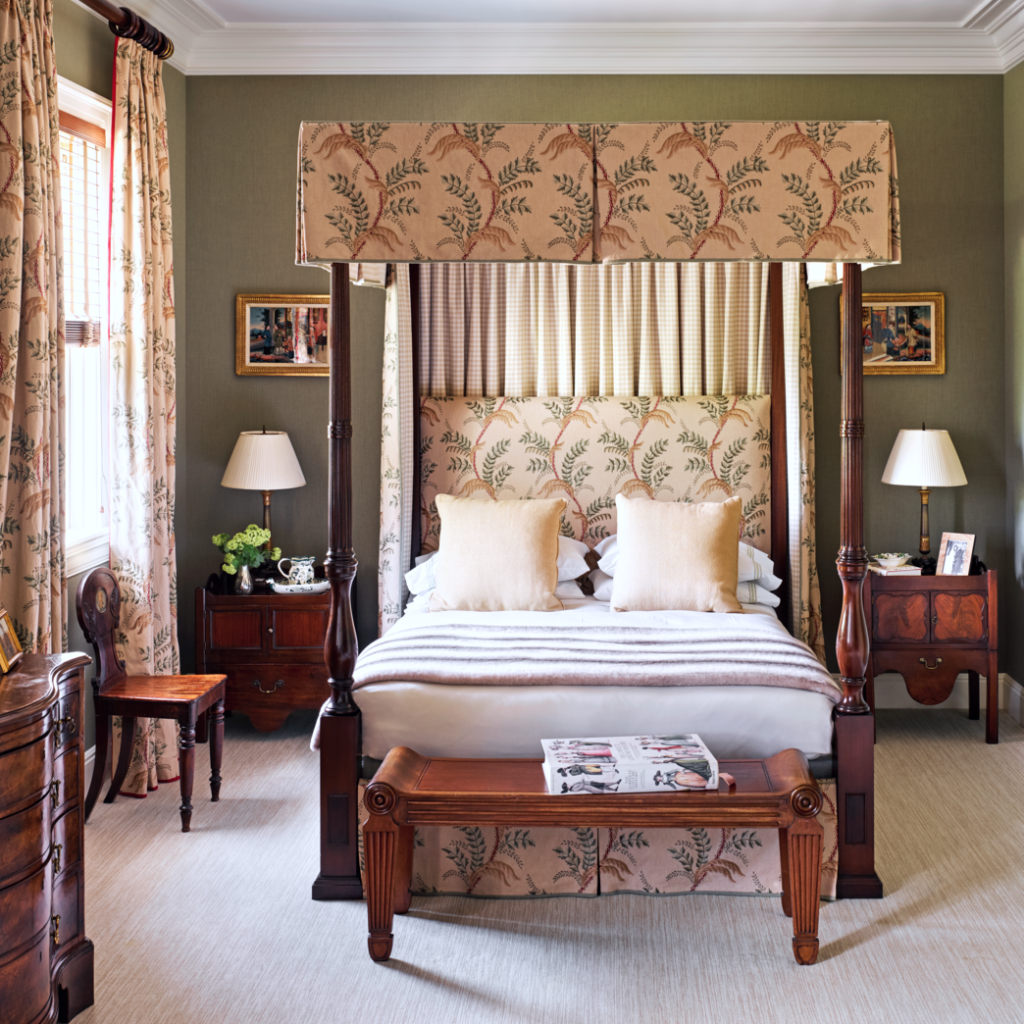 Дизайн-проект спальні в англійському стилі