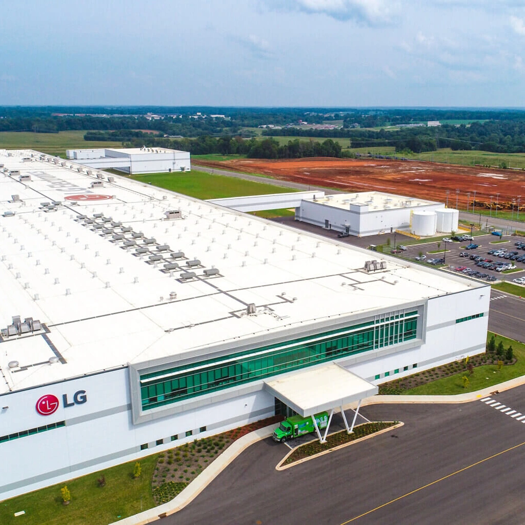 Фасад будівлі бренду lg