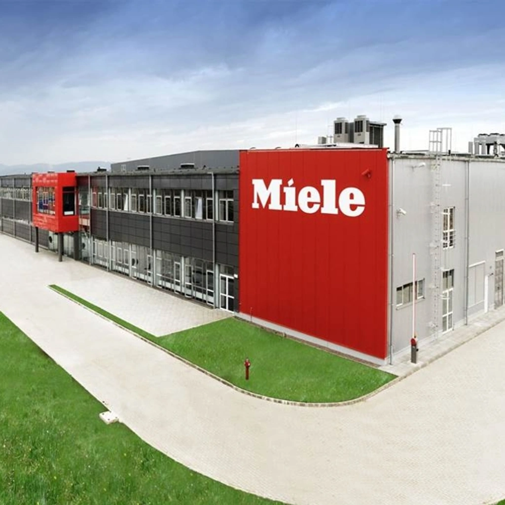 Фасад здания бренда Miele