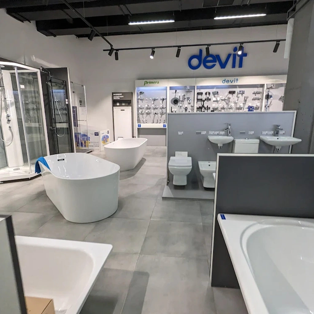 Интерьер фирменного шоурума devit