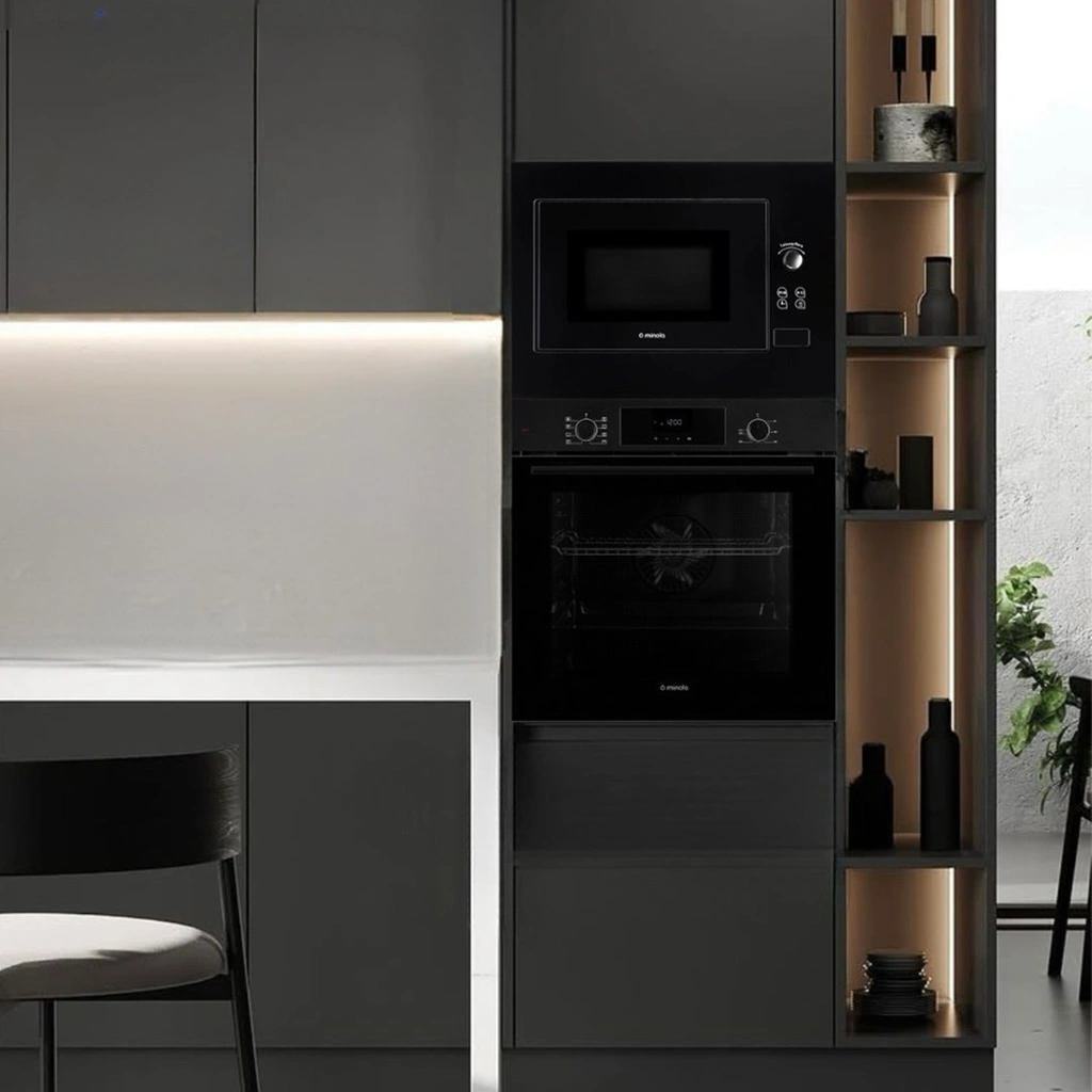 Интерьер кухни с техникой Minola