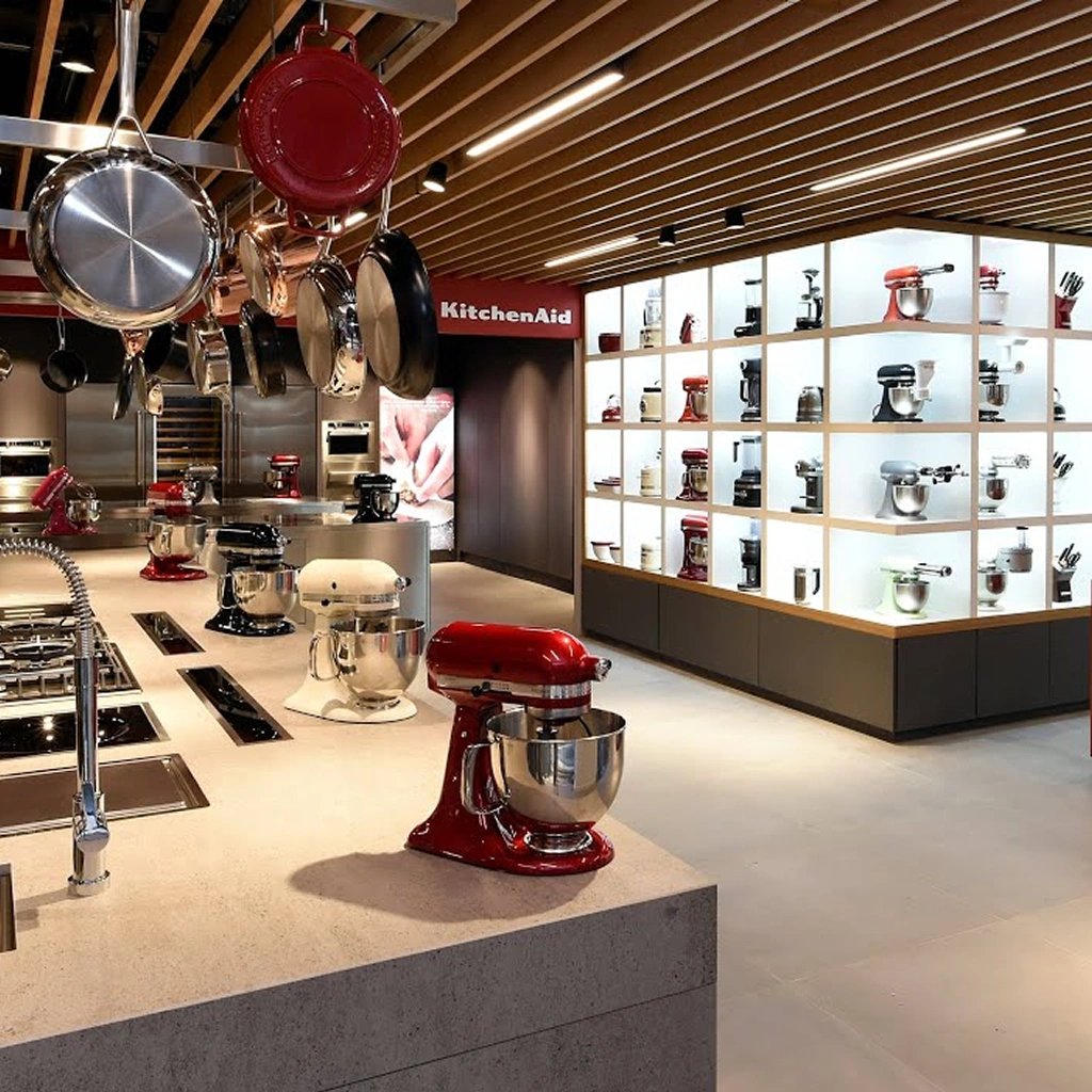Інтер'єр фірмового шоуруму kitchenaid