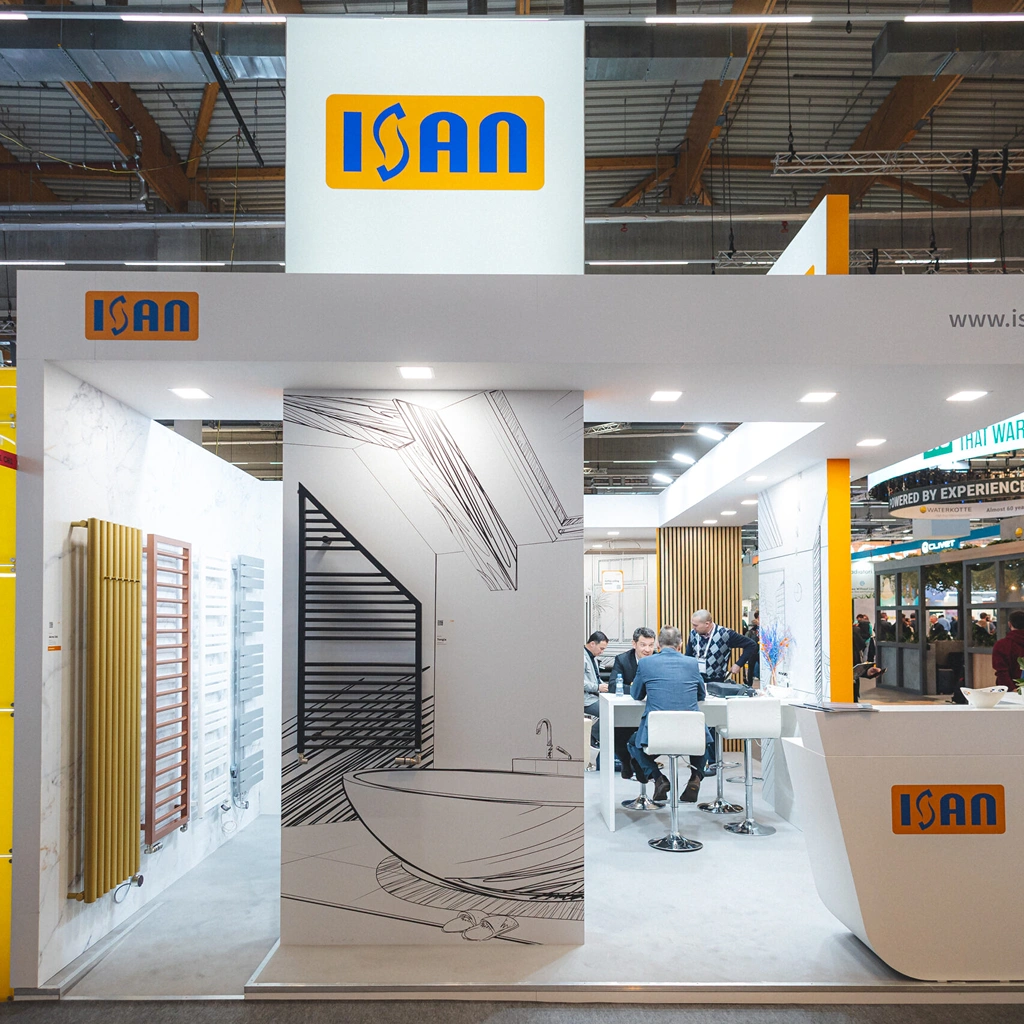 Інтер'єр шоуруму бренду isan