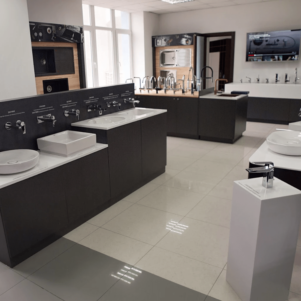 Інтер'єр шоуруму кухонних мийок бренду Grohe