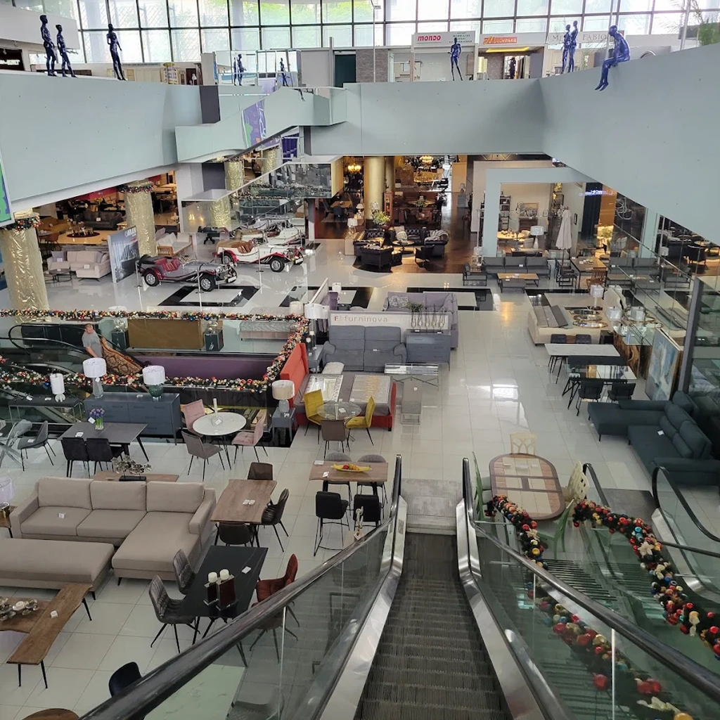 Центральний Будинок Меблів інтер'єр