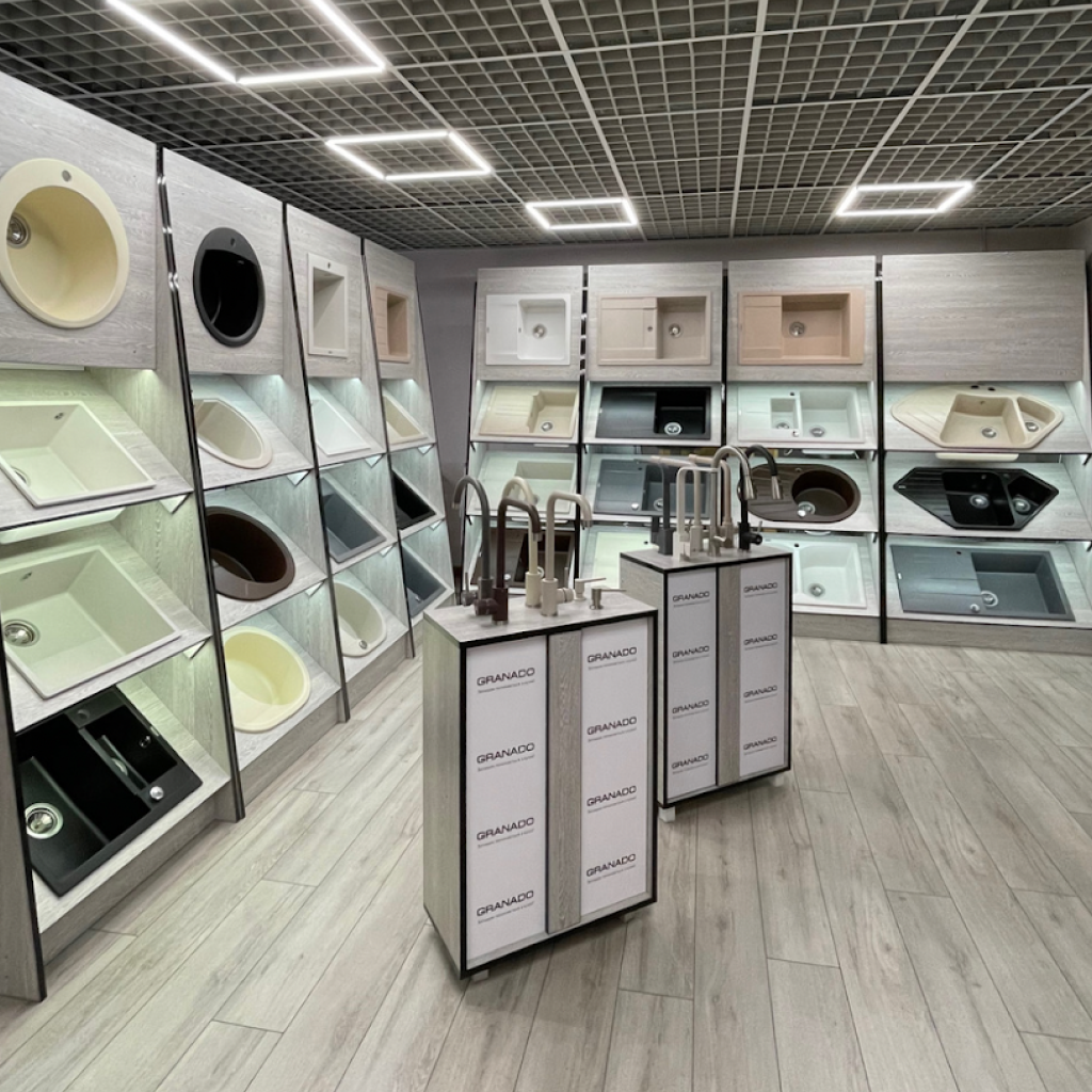 Интерьер шоурума Granado