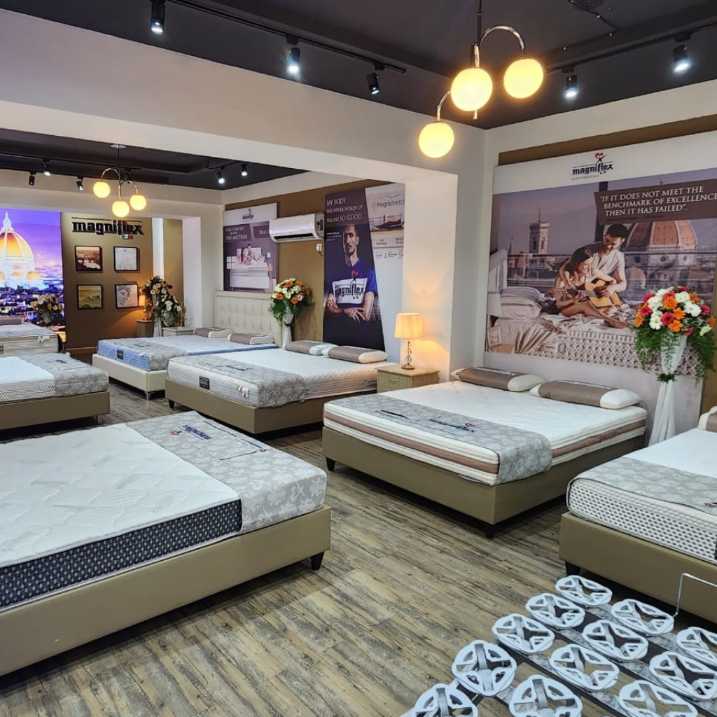 Інтер'єр виставкового залу матраців Magniflex