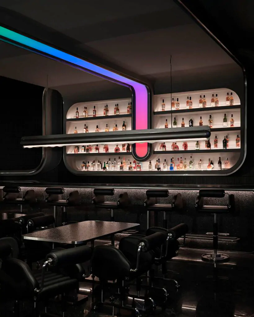 Дизайн інтер'єру в стилі хай-тек