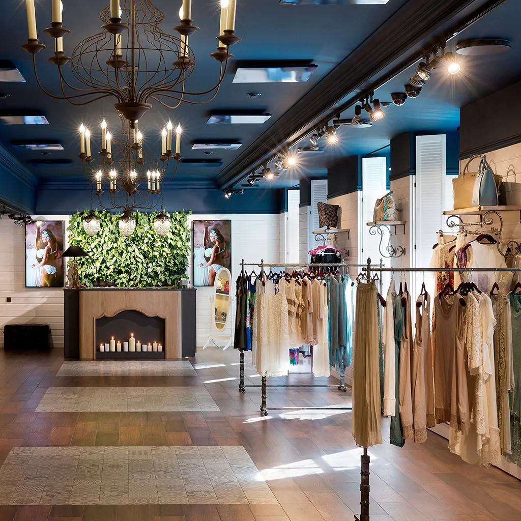 Дизайн магазину жіночого одягу