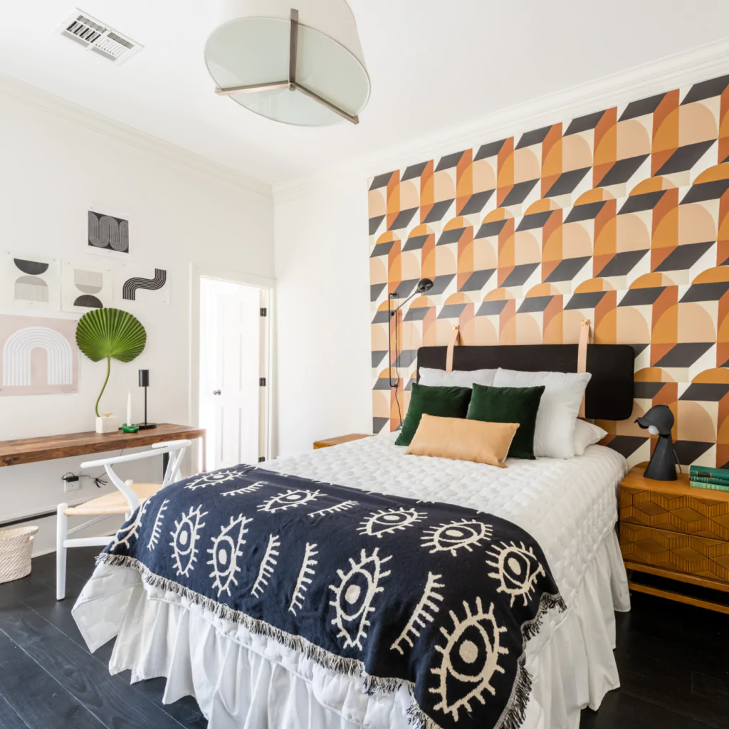 Дизайн-проект спальні у стилі еклектика