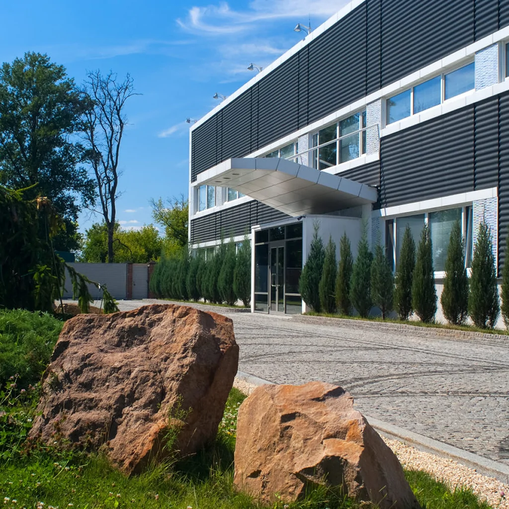 Фасад здания бренда матрасов blanche