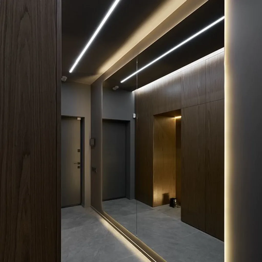 Інтер'єр передпокою хай тек