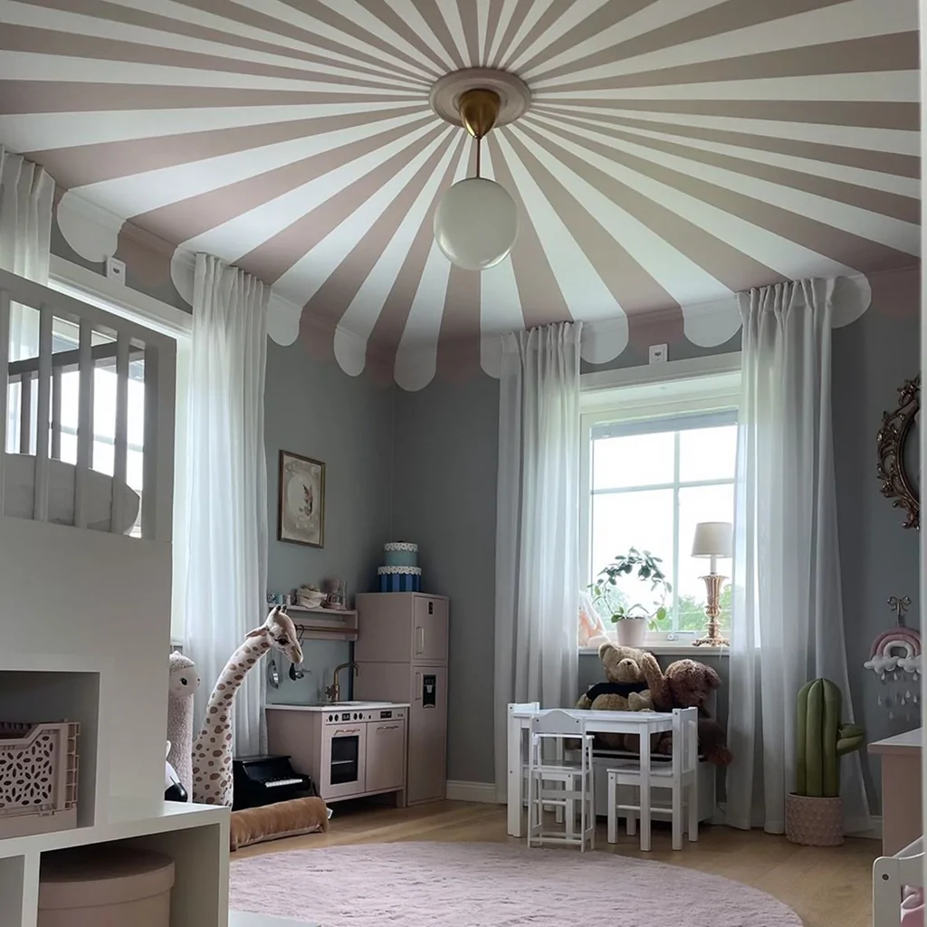Потолок в детской комнате