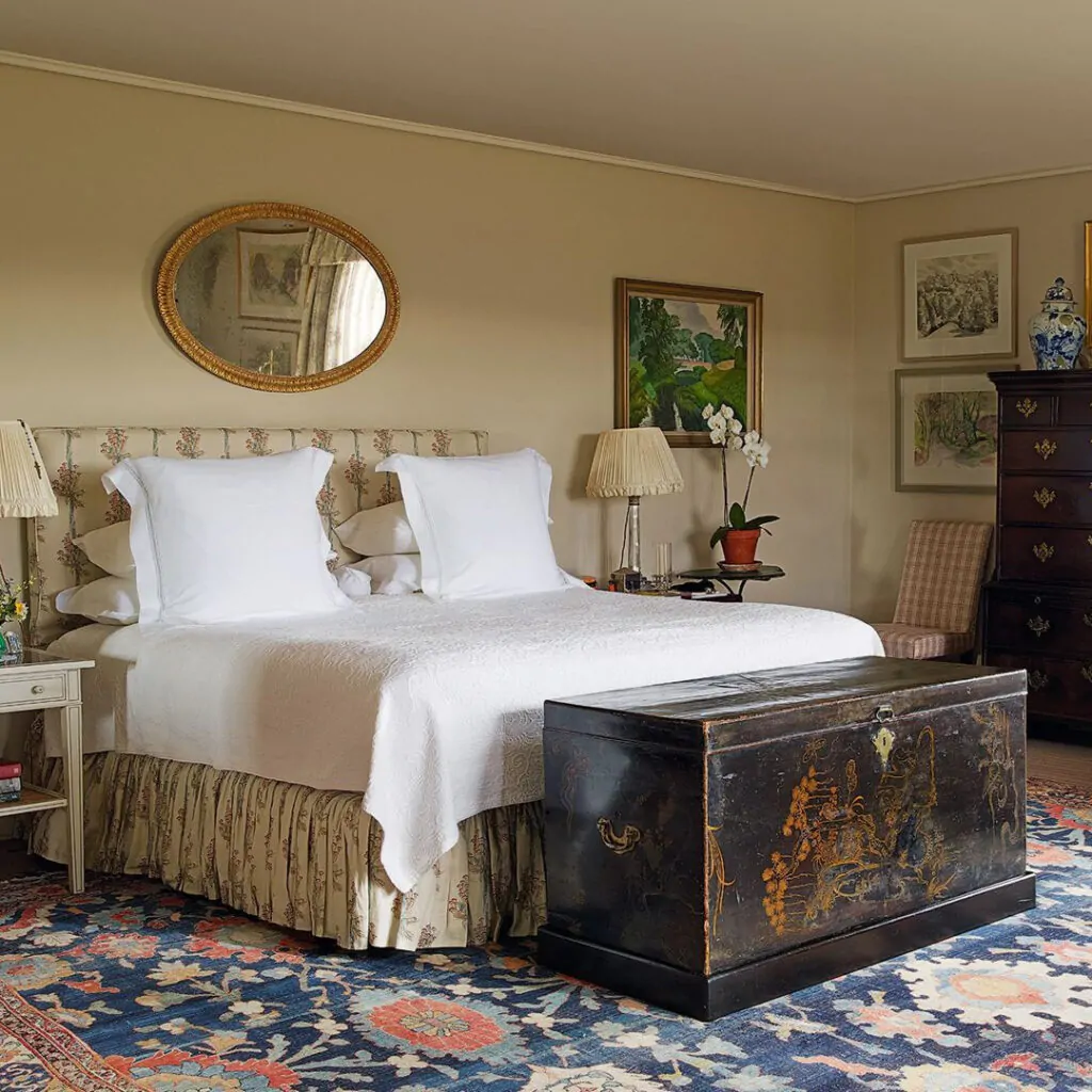 Дизайн интерьера спальни в стиле кантри