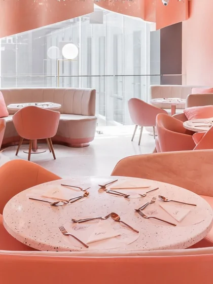 Оформлення інтер’єру кафе в рожевому кольорі