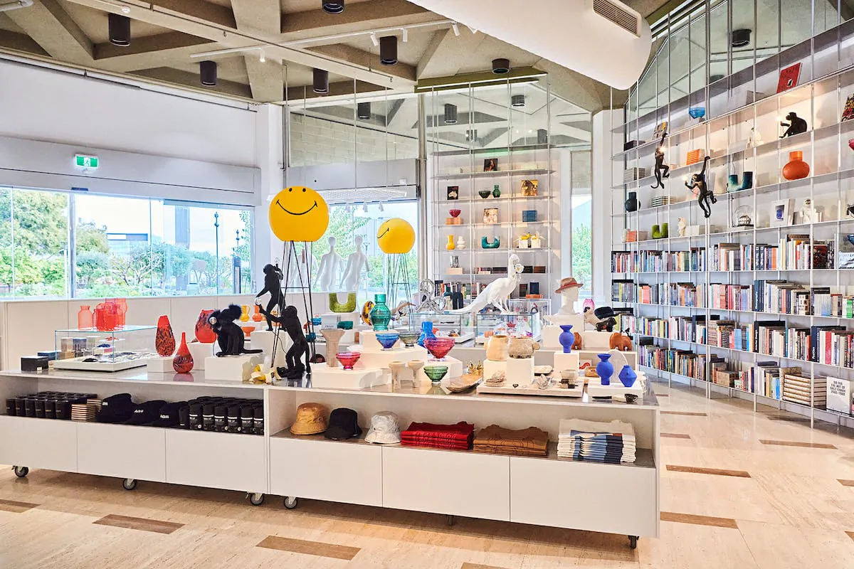 Дизайн-проєкт магазину подарунків та сувенірів №5