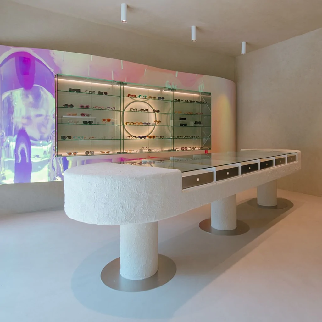 Дизайн магазину в стилі хай-тек