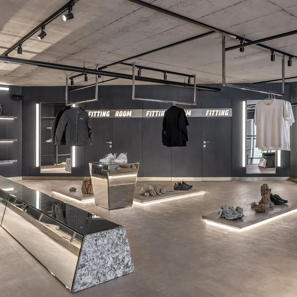 Дизайн магазину одягу в стилі хай-тек