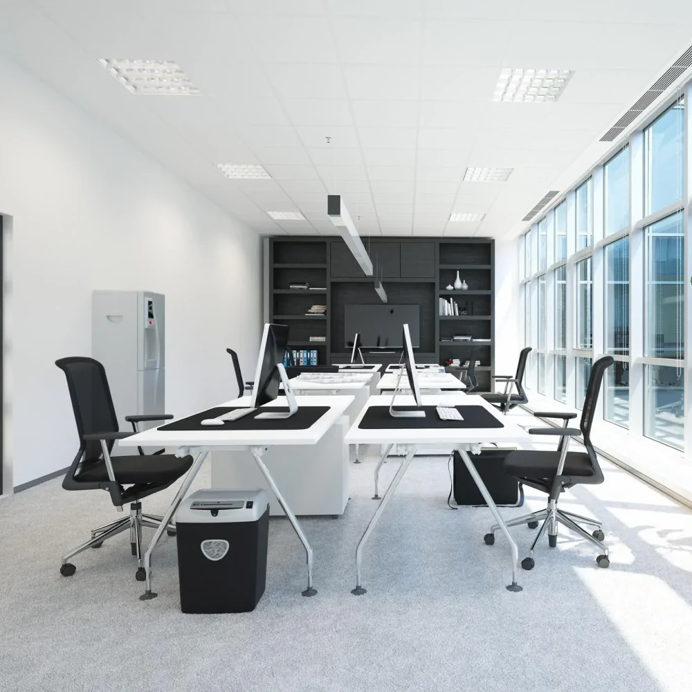 Меблі в інтер'єрі офісу в стилі hi-tech