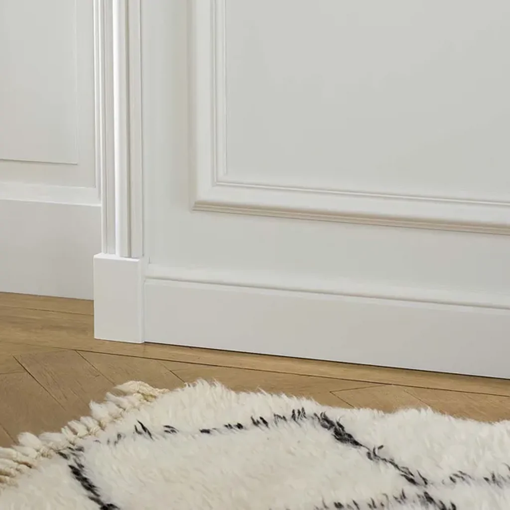 Плінтус з дюрополімеру