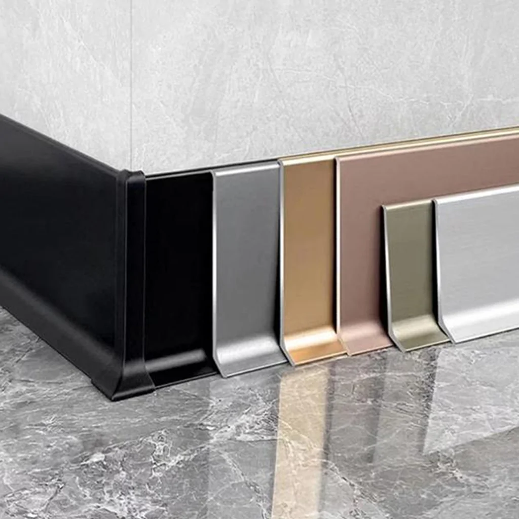 Металевий плінтус в інтер'єрі