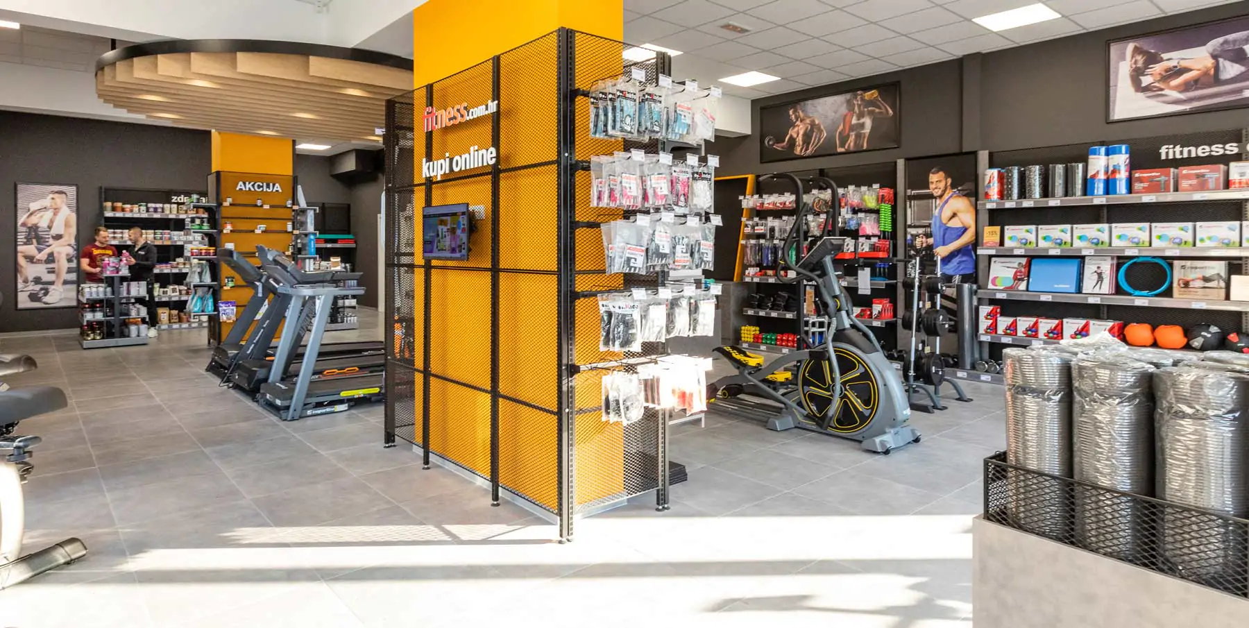 Дизайн інтер’єру магазину спортивних товарів №2