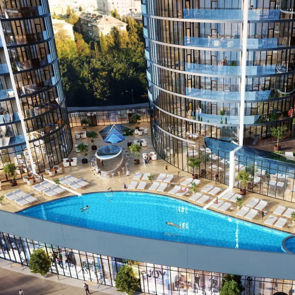 Басейн у ЖК Тaryan Тowers